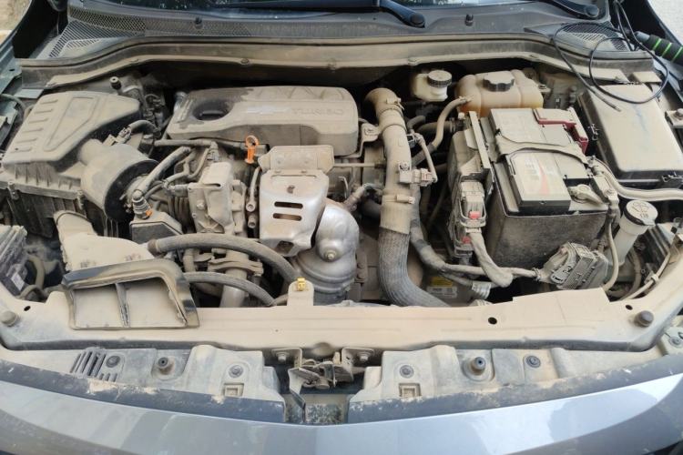 Used Chevrolet Monza 2019 Redline 320T Dual-Clutch Sporty Version China VI Standard Engine Bay
