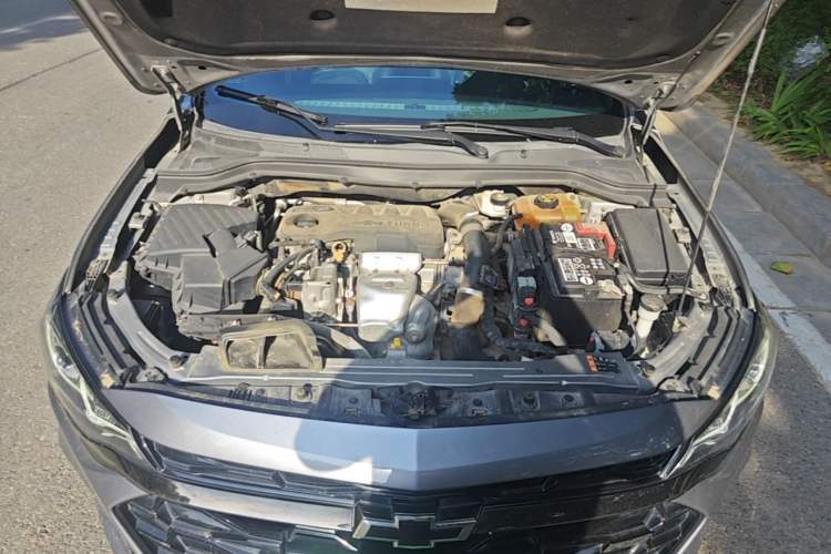 Used Chevrolet Monza 2019 RS 330T Automatic Comfort Edition China VI Standard Engine Bay