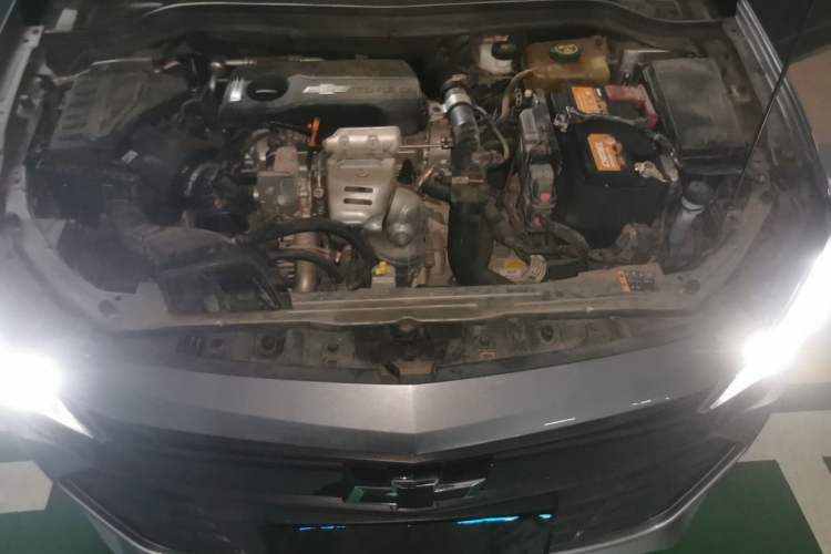 Used Chevrolet Monza 2019 Redline 320T Dual-Clutch Sporty Version China VI Standard Engine Bay