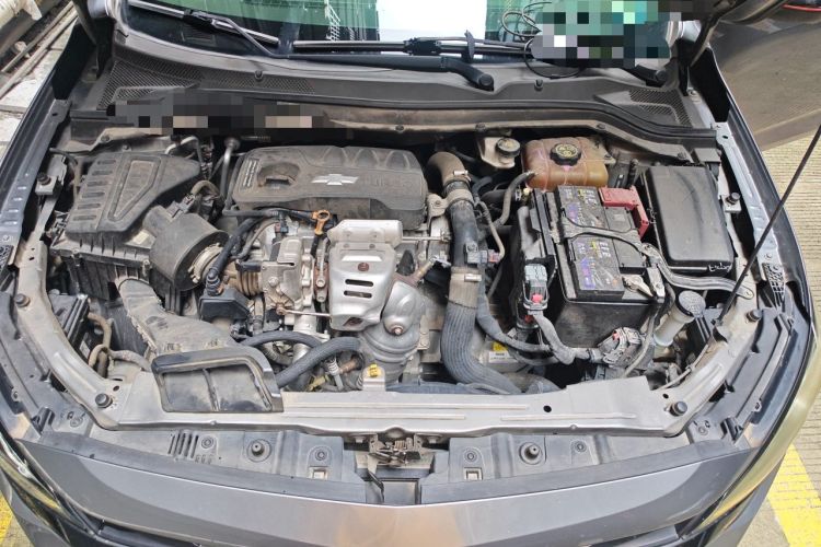 Used Chevrolet Monza 2019 Redline 320T Dual-Clutch Sporty Version China VI Standard Engine Bay