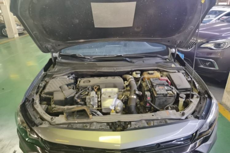 Used Chevrolet Monza 2019 RS 330T Automatic Comfort Edition China VI Standard Engine Bay