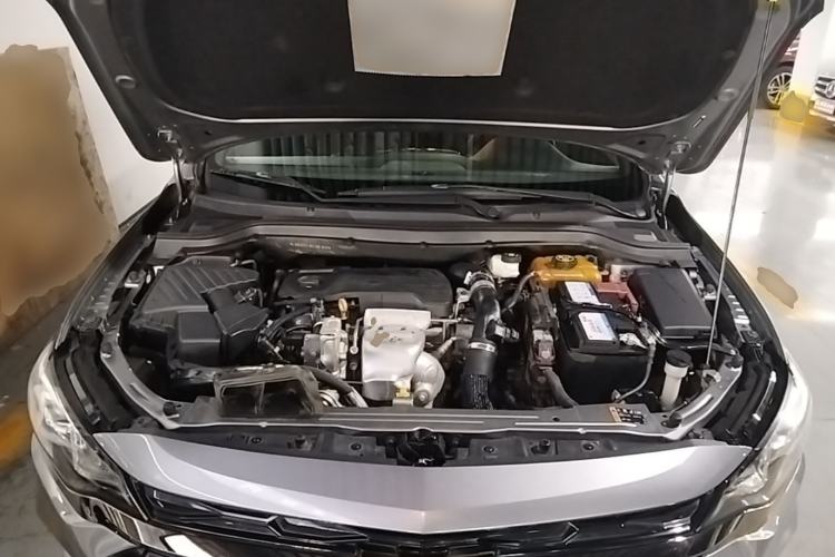 Used Chevrolet Monza 2019 RS 330T Automatic Comfort Edition China VI Standard Engine Bay