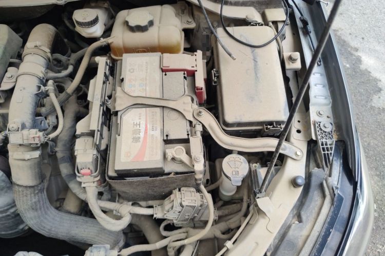 Used Chevrolet Monza 2019 Redline 320T Dual-Clutch Sporty Version China VI Standard Engine Bay Left