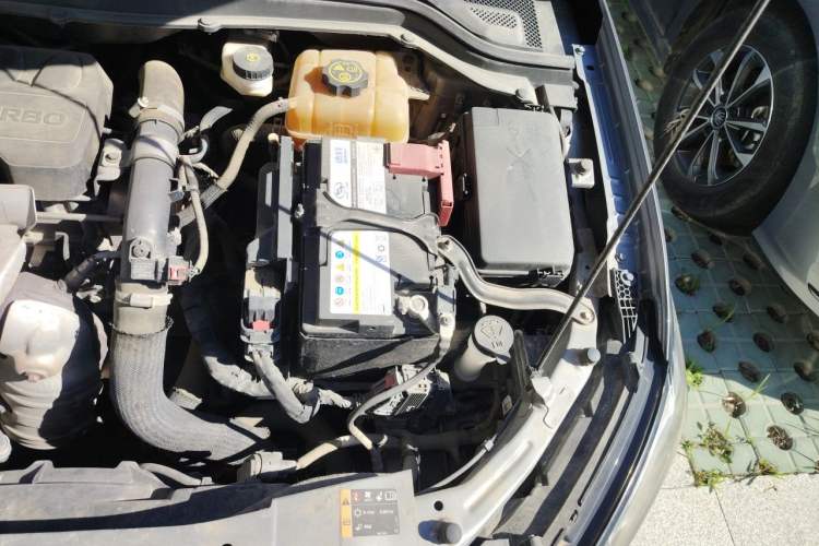 Used Chevrolet Monza 2019 Redline 320T Dual-Clutch Joyful Edition China VI Standard Engine Bay Left
