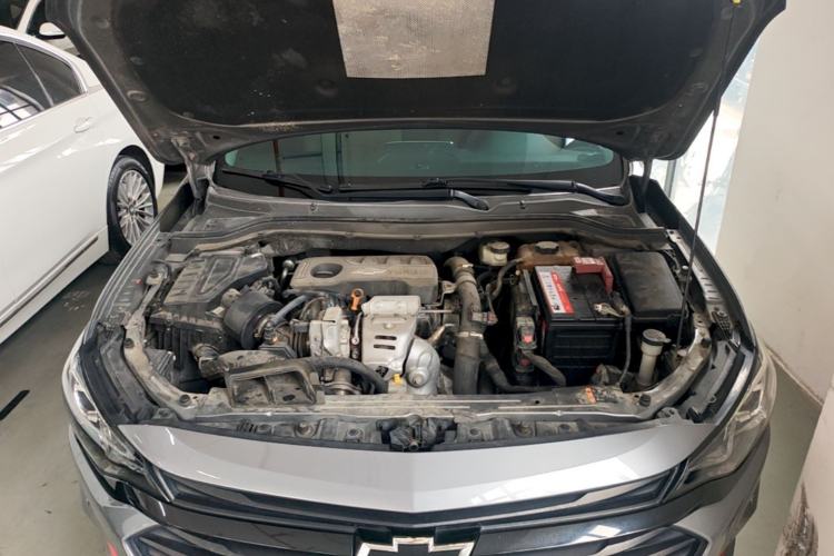 Used Chevrolet Monza 2019 Redline 320T Dual-Clutch Joyful Edition China VI Standard Engine Bay