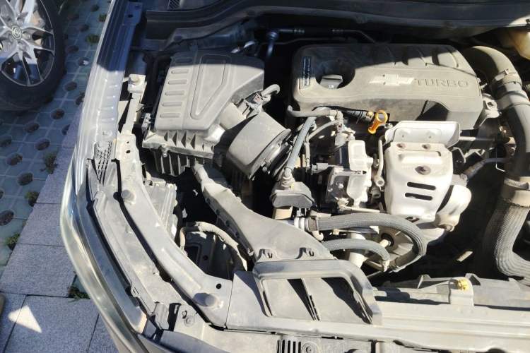 Used Chevrolet Monza 2019 Redline 320T Dual-Clutch Joyful Edition China VI Standard Engine Bay Right
