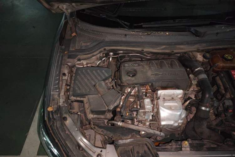Used Chevrolet Monza 2019 RS 330T Automatic Comfort Edition China VI Standard Engine Bay Right