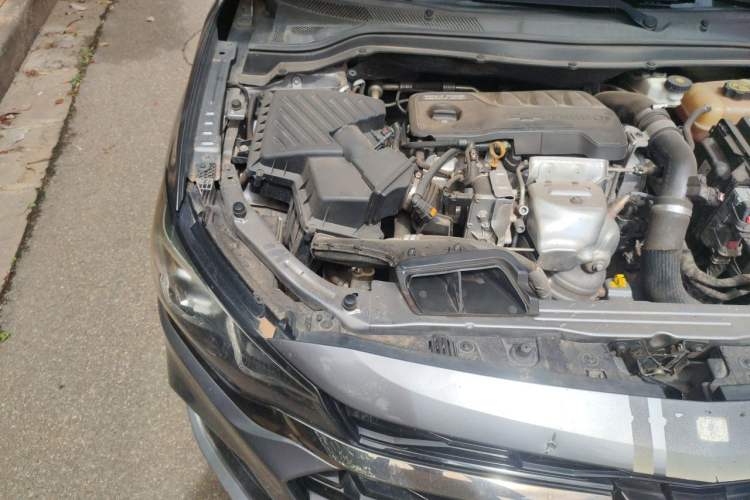 Used Chevrolet Monza 2019 RS 330T Automatic Comfort Edition China VI Standard Engine Bay Right