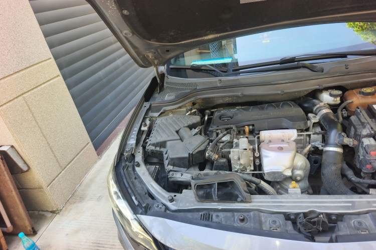 Used Chevrolet Monza 2019 RS 330T Automatic Comfort Edition China VI Standard Engine Bay Right