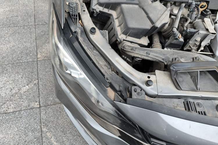 Used Chevrolet Monza 2019 RS 330T Automatic Comfort Edition China VI Standard Engine Bay Right
