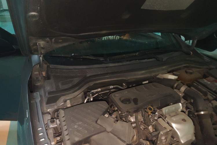 Used Chevrolet Monza 2019 RS 330T Automatic Comfort Edition China VI Standard Engine Bay Right