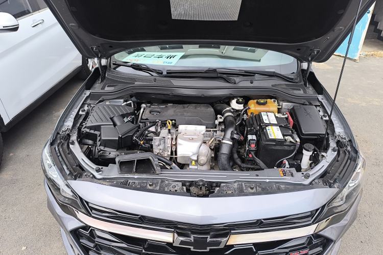 Used Chevrolet Monza 2019 RS 330T Automatic Comfort Edition China VI Standard Engine Bay