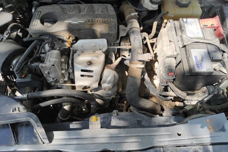 Used Chevrolet Monza 2019 Redline 320T Dual-Clutch Sporty Version China VI Standard Engine Bay