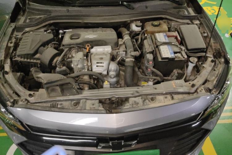 Used Chevrolet Monza 2019 Redline 320T Dual-Clutch Sporty Version China VI Standard Engine Bay