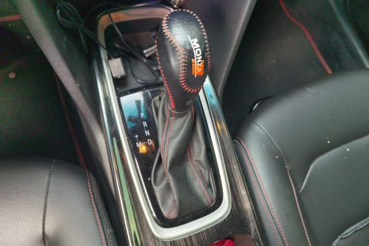 Used Chevrolet Monza 2019 RS 330T Automatic Comfort Edition China VI Standard Gear Lever