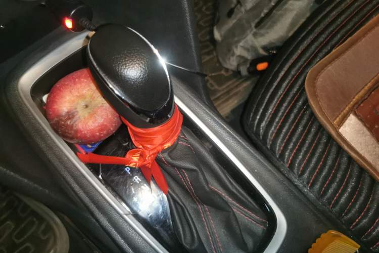 Used Chevrolet Monza 2019 Redline 320T Dual-Clutch Sporty Version China VI Standard Gear Lever
