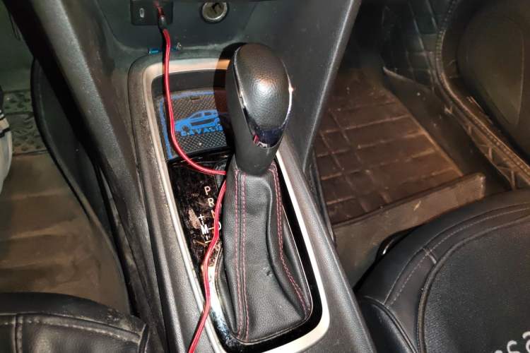 Used Chevrolet Monza 2019 Redline 320T Dual-Clutch Joyful Edition China VI Standard Gear Lever