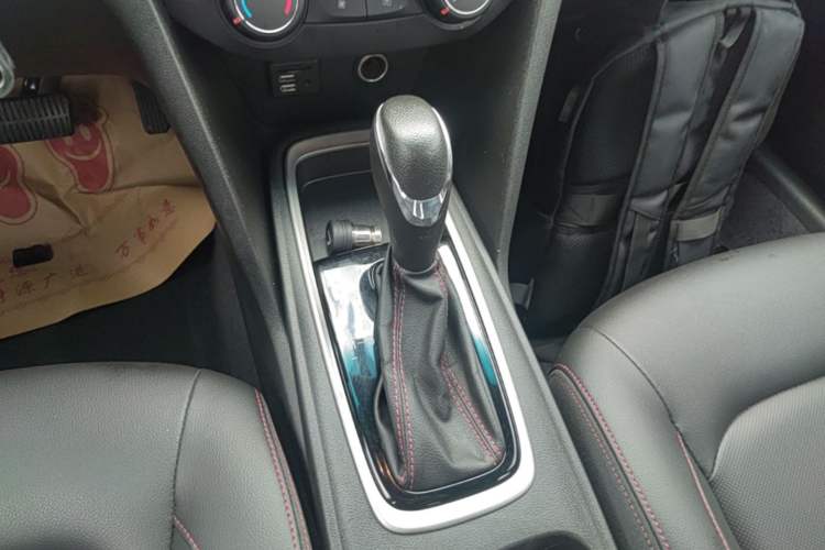 Used Chevrolet Monza 2019 RS 330T Automatic Comfort Edition China VI Standard Gear Lever