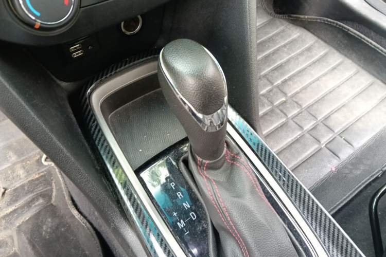 Used Chevrolet Monza 2019 RS 330T Automatic Comfort Edition China VI Standard Gear Lever