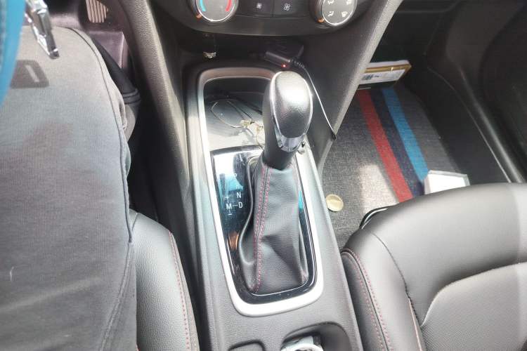 Used Chevrolet Monza 2019 RS 330T Automatic Comfort Edition China VI Standard Gear Lever