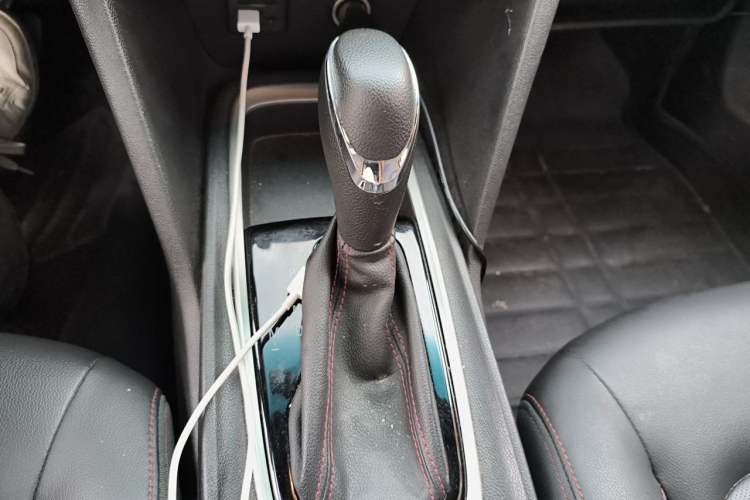 Used Chevrolet Monza 2019 RS 330T Automatic Comfort Edition China VI Standard Gear Lever