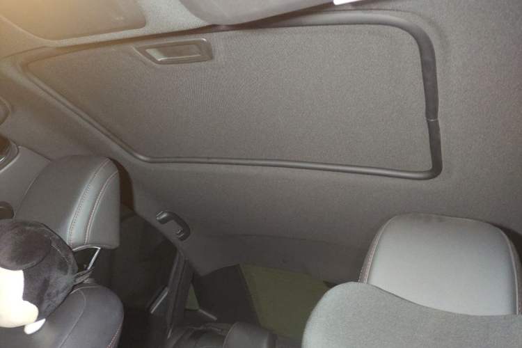 Used Chevrolet Monza 2019 RS 330T Automatic Sporty Edition China VI Standard Headliner