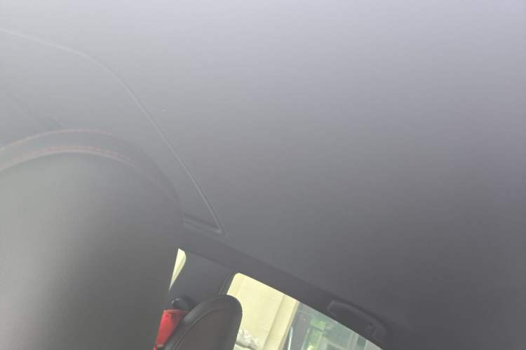 Used Chevrolet Monza 2019 RS 330T Automatic Comfort Edition China VI Standard Headliner