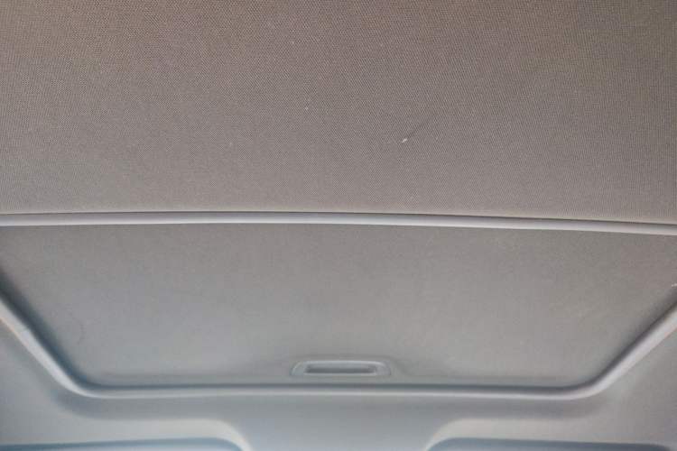 Used Chevrolet Monza 2019 RS 330T Automatic Comfort Edition China VI Standard Headliner