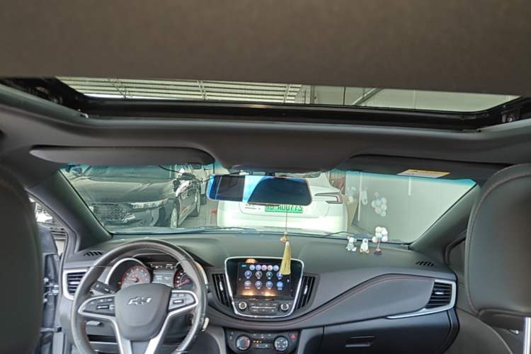 Used Chevrolet Monza 2019 RS 330T Automatic Comfort Edition China VI Standard Headliner