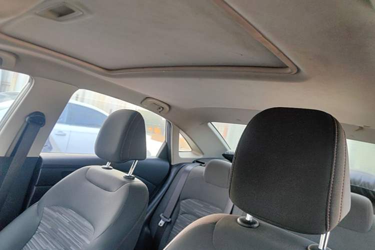 Used Chevrolet Monza 2019 Redline 320T Dual-Clutch Joyful Edition China VI Standard Headliner