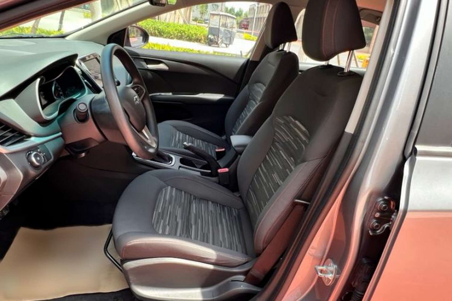 Used Chevrolet Monza 2019 Redline 320T Dual-Clutch Joyful Edition China VI Standard Interior 12