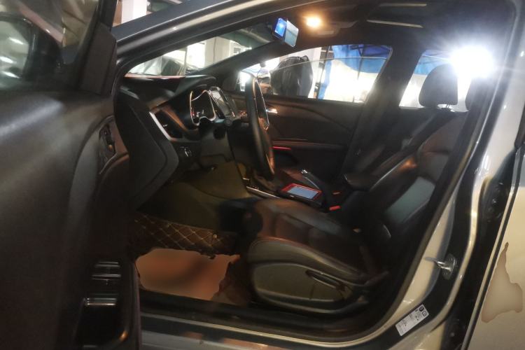 Used Chevrolet Monza 2019 RS 330T Automatic Comfort Edition China VI Standard Interior 3