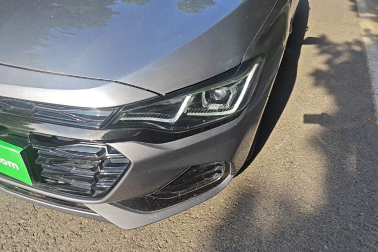 Used Chevrolet Monza 2019 RS 330T Automatic Comfort Edition China VI Standard Left Front Headlight