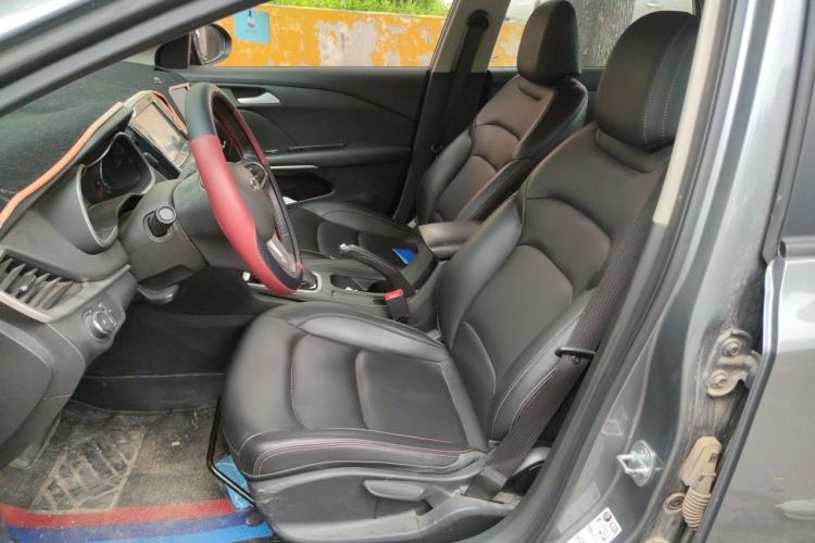 Used Chevrolet Monza 2019 Redline 320T Dual-Clutch Sporty Version China VI Standard Left Front Seat