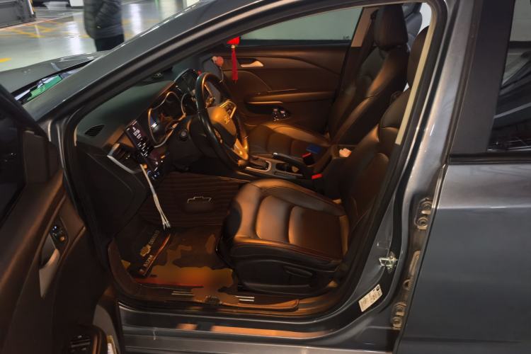 Used Chevrolet Monza 2019 Redline 320T Dual-Clutch Sporty Version China VI Standard Left Front Seat