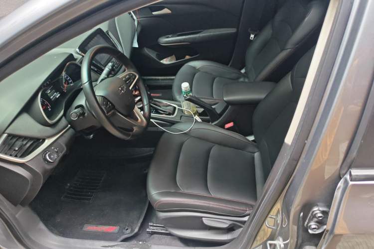 Used Chevrolet Monza 2019 Redline 320T Dual-Clutch Sporty Version China VI Standard Left Front Seat