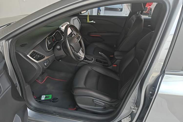 Used Chevrolet Monza 2019 RS 330T Automatic Comfort Edition China VI Standard Left Front Seat