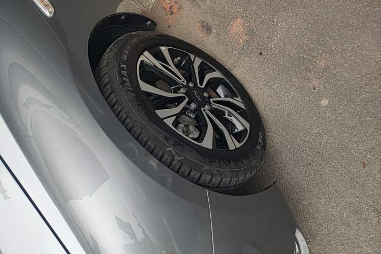 Used Chevrolet Monza 2019 RS 330T Automatic Comfort Edition China VI Standard Left Front Wheel Hub