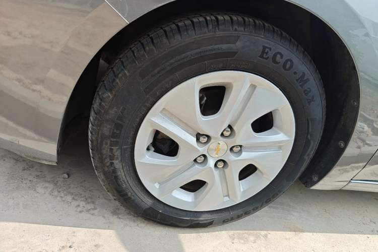 Used Chevrolet Monza 2019 320T Manual Xinxin Edition China VI Left Front Wheel Hub
