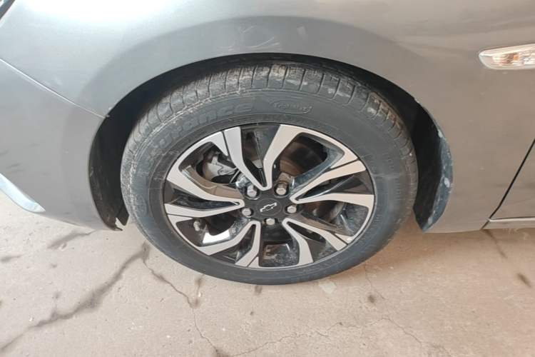 Used Chevrolet Monza 2019 RS 330T Automatic Comfort Edition China VI Standard Left Front Wheel Hub