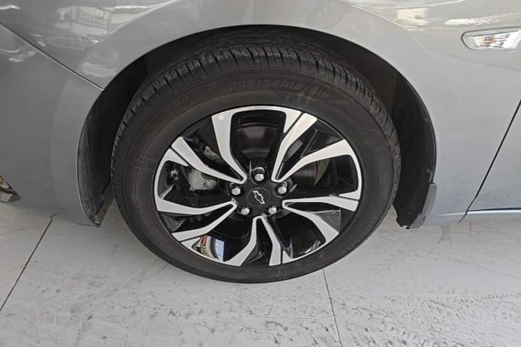 Used Chevrolet Monza 2019 RS 330T Automatic Comfort Edition China VI Standard Left Front Wheel Hub
