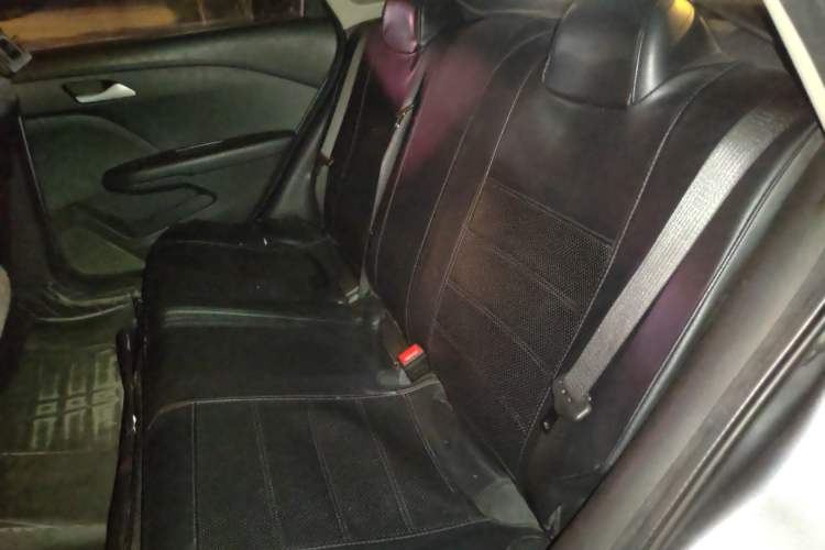 Used Chevrolet Monza 2019 Redline 320T Dual-Clutch Joyful Edition China VI Standard Left Rear Seat