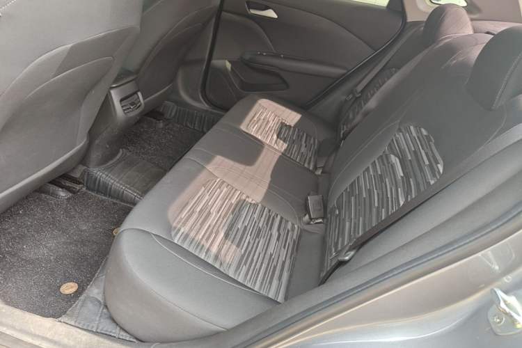 Used Chevrolet Monza 2019 320T Manual Xinxin Edition China VI Left Rear Seat