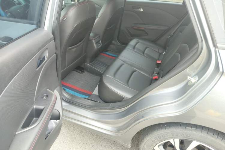Used Chevrolet Monza 2019 RS 330T Automatic Comfort Edition China VI Standard Left Rear Seat