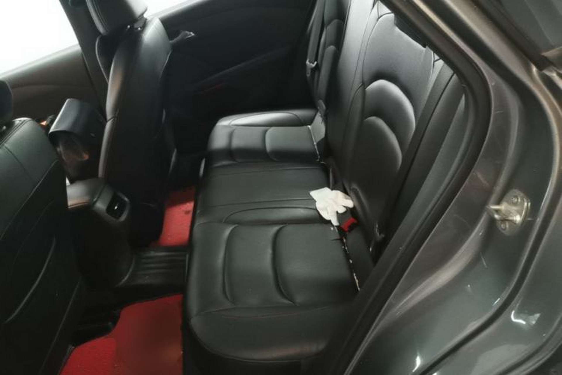 Used Chevrolet Monza 2019 RS 330T Automatic Comfort Edition China VI Standard Left Rear Seat