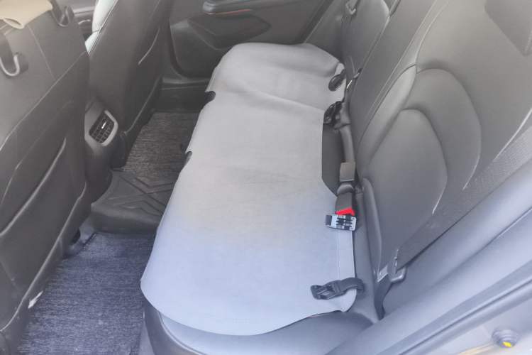 Used Chevrolet Monza 2019 RS 330T Automatic Comfort Edition China VI Standard Left Rear Seat