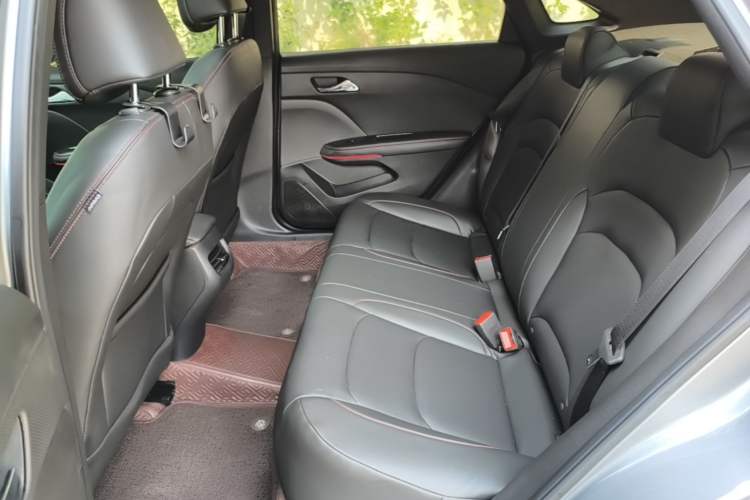 Used Chevrolet Monza 2019 RS 330T Automatic Comfort Edition China VI Standard Left Rear Seat
