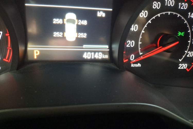 Used Chevrolet Monza 2019 RS 330T Automatic Sporty Edition China VI Standard Odometer Close Up