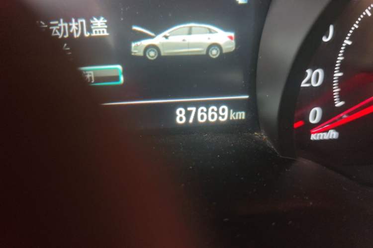 Used Chevrolet Monza 2019 RS 330T Automatic Sporty Edition China VI Standard Odometer Close Up