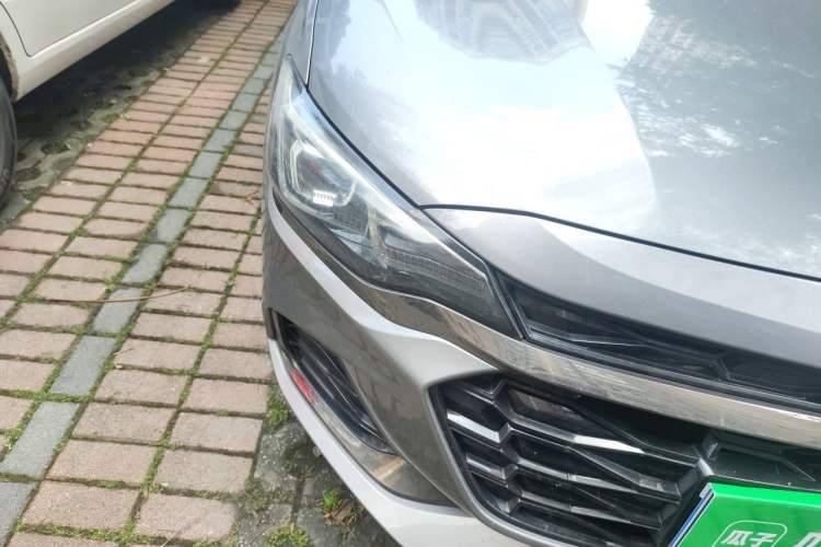 Used Chevrolet Monza 2019 RS 330T Automatic Comfort Edition China VI Standard Right Front Headlight